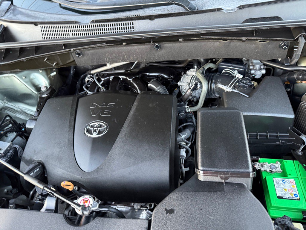 2018 Toyota Highlander Image 13