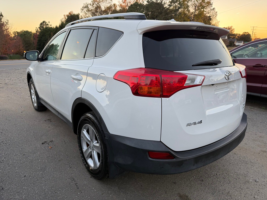 2014 Toyota Rav4 Image 2