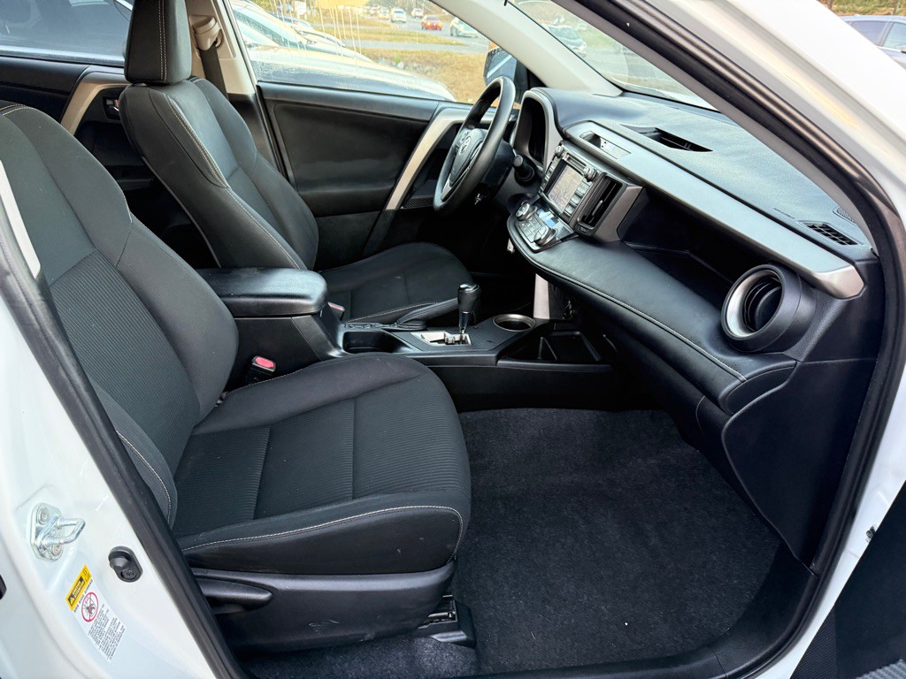 2014 Toyota Rav4 Image 5