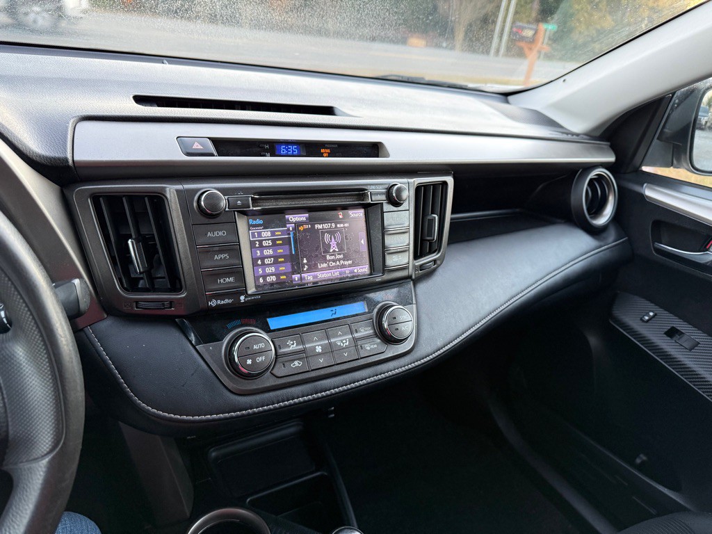 2014 Toyota Rav4 Image 14