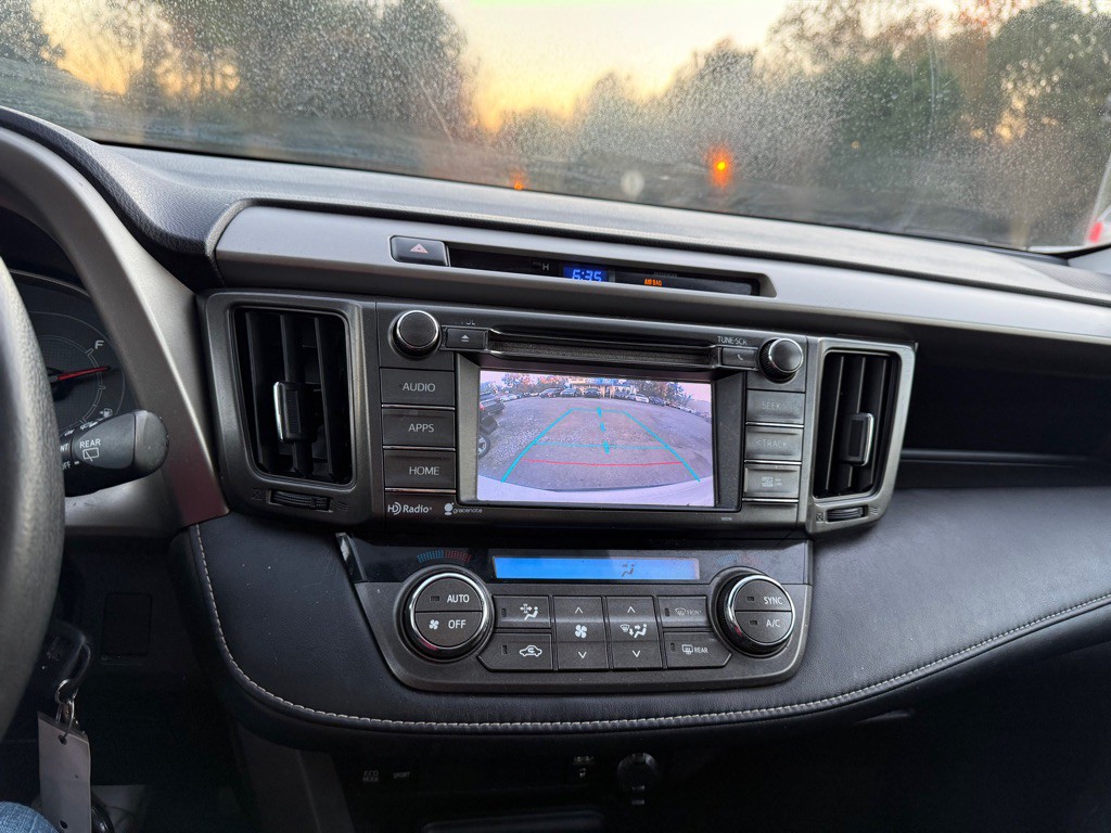 2014 Toyota Rav4 Image 15