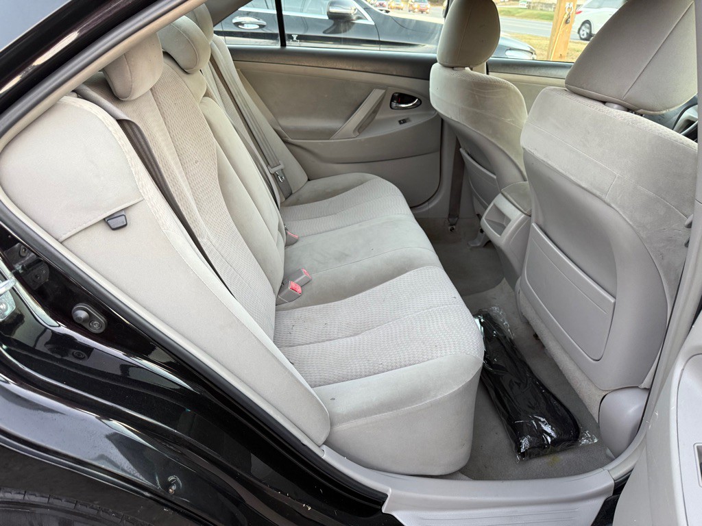 2011 Toyota Camry Image 7