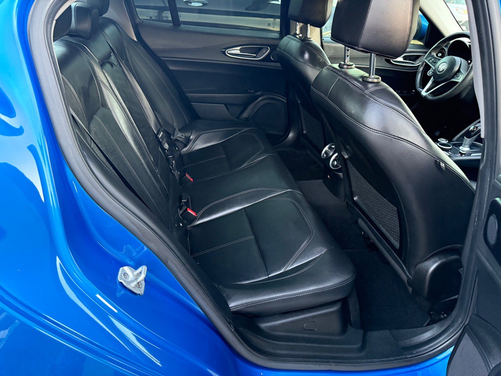 2017 Alfa Romeo Giulia Image 7