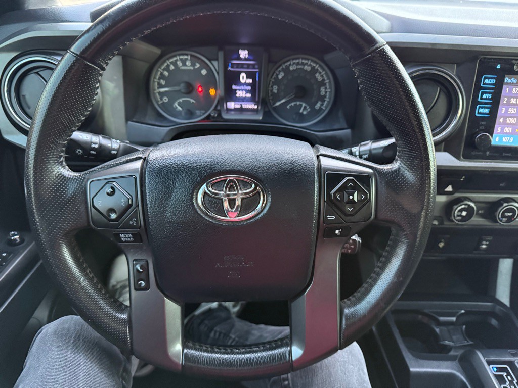 2017 Toyota Tacoma Image 13