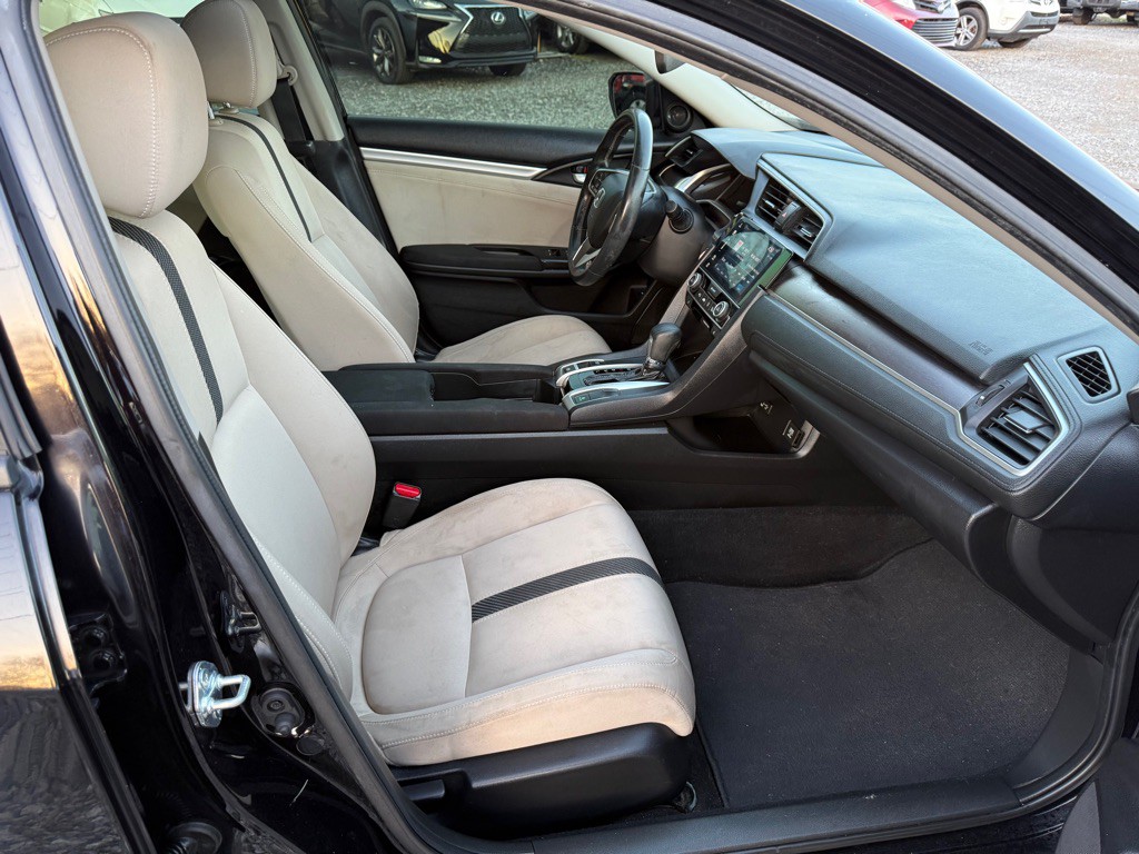 2018 Honda Civic Image 6