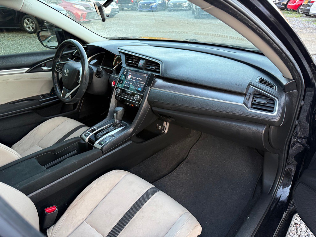 2018 Honda Civic Image 7