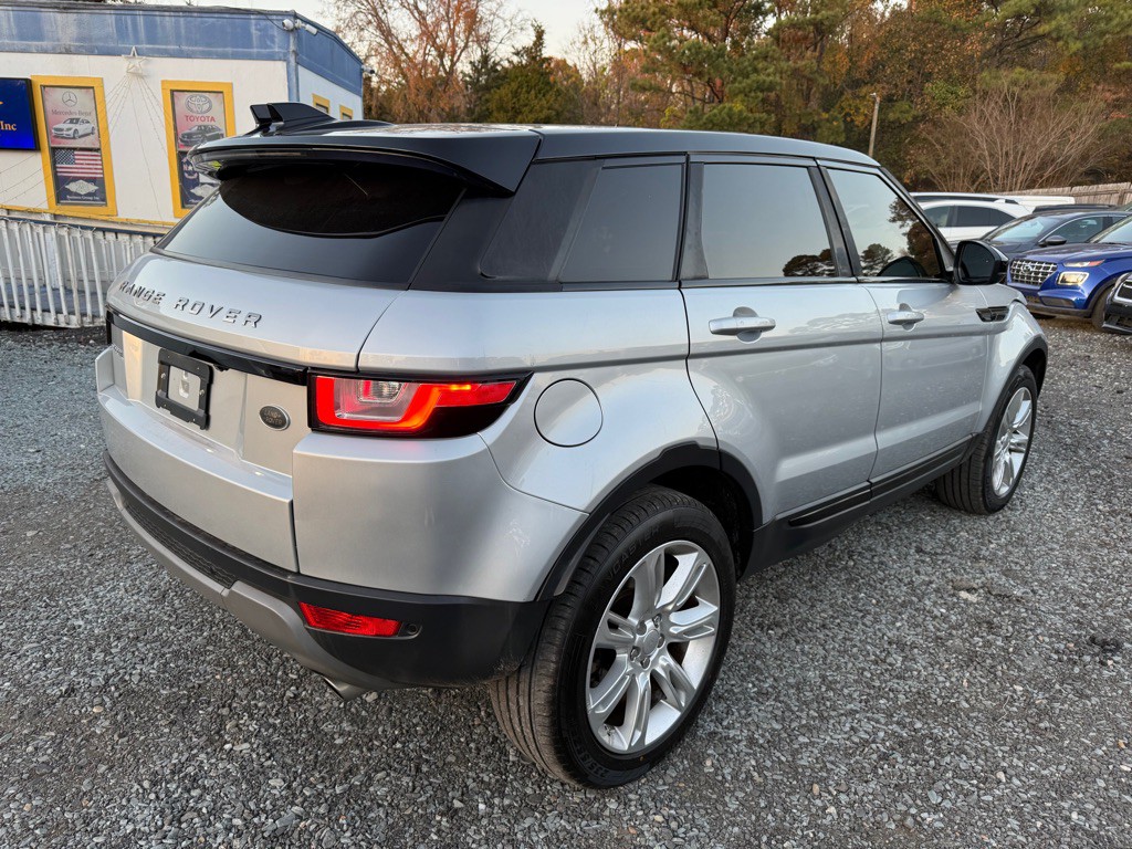 2018 Land Rover Range Rover Evoque Image 3