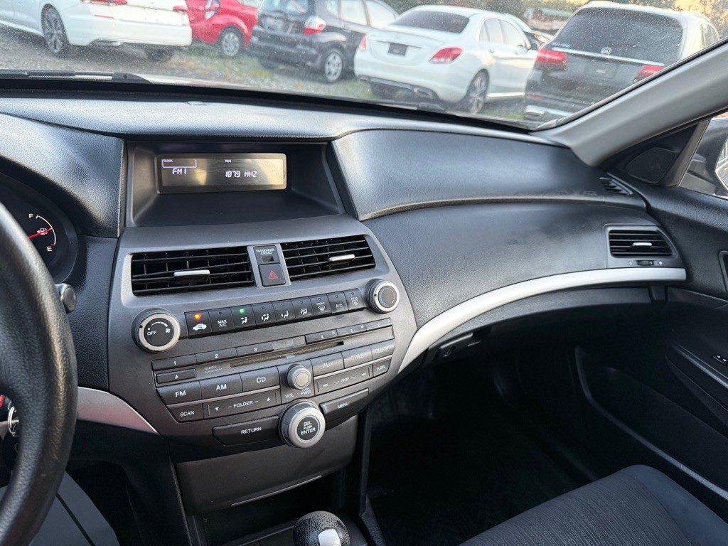 2012 Honda Accord Image 13