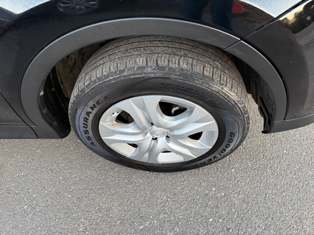 2015 Toyota Rav4 Image 5