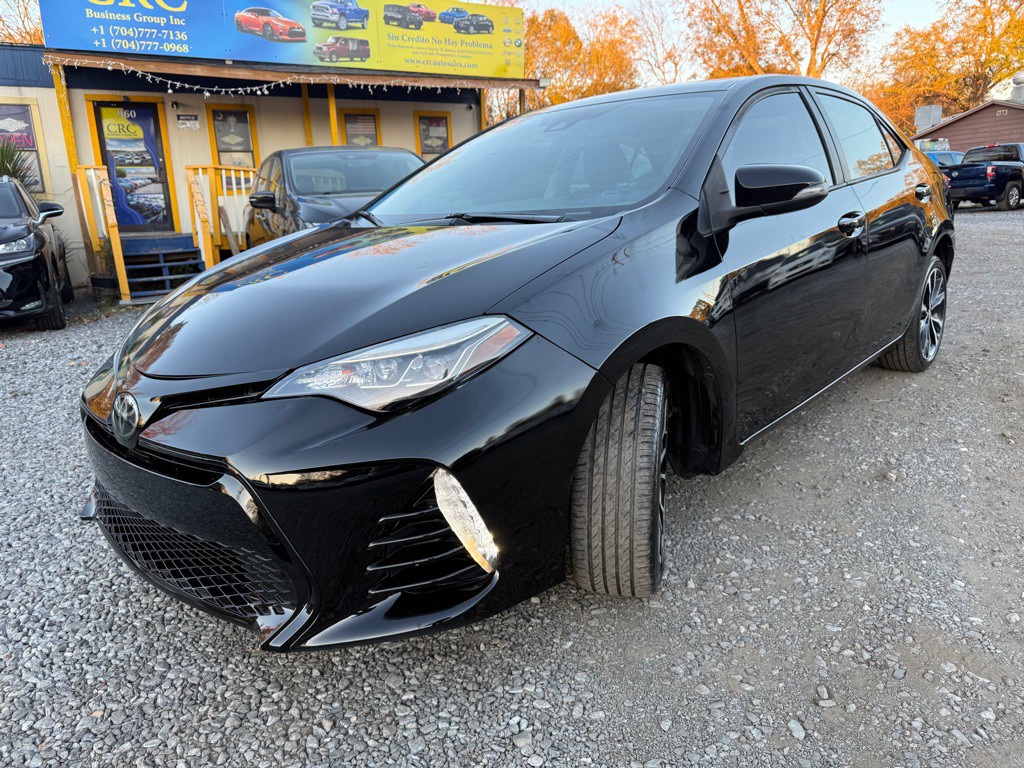 2018 Toyota Corolla Image 1