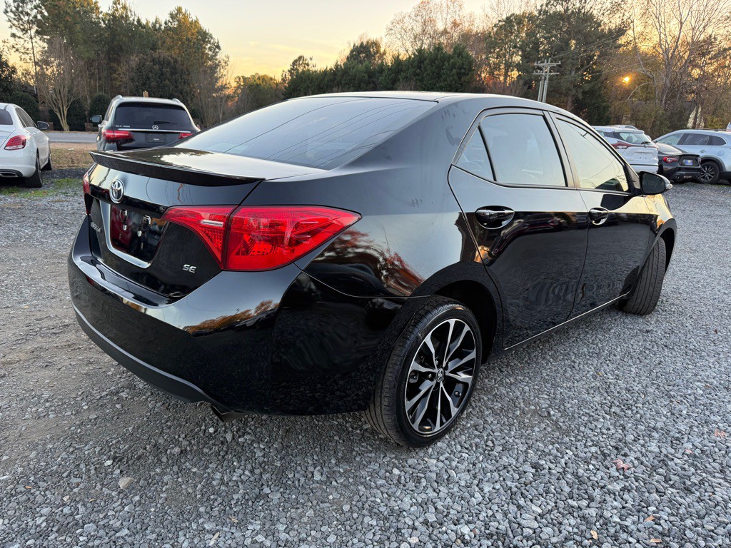 2018 Toyota Corolla Image 3