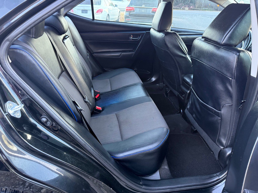 2018 Toyota Corolla Image 7