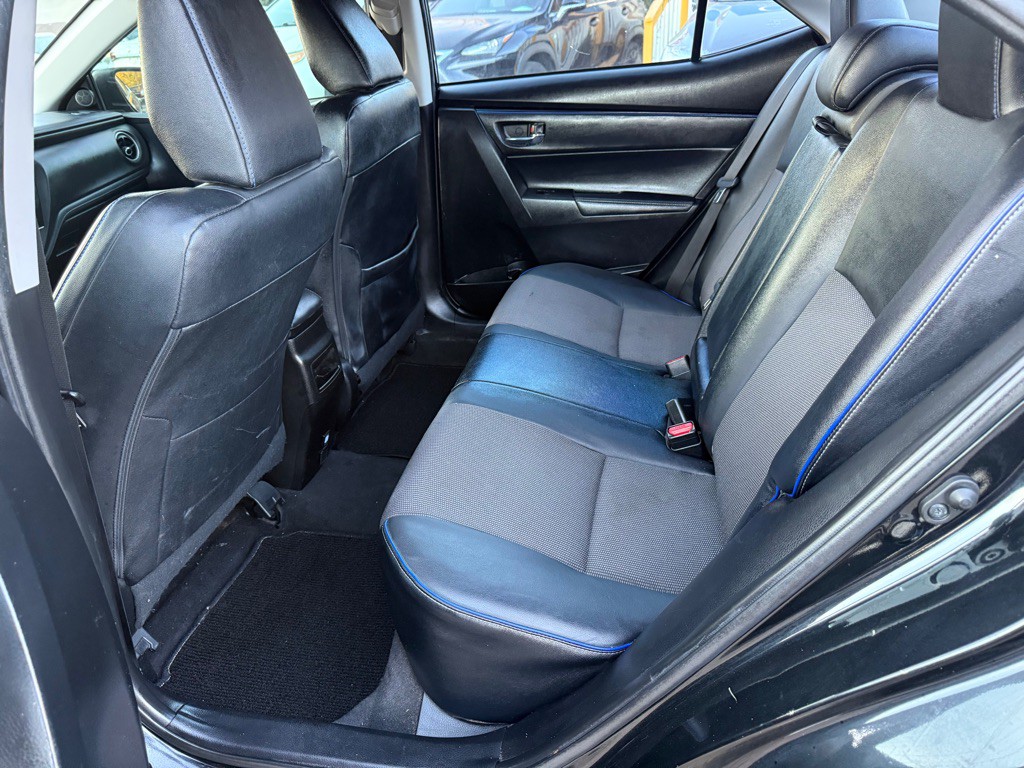 2018 Toyota Corolla Image 9