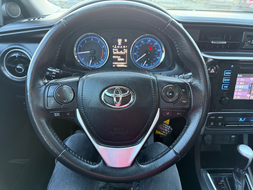 2018 Toyota Corolla Image 12