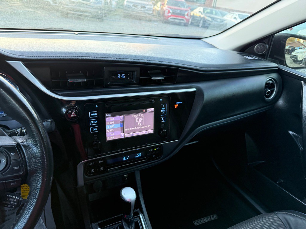 2018 Toyota Corolla Image 14