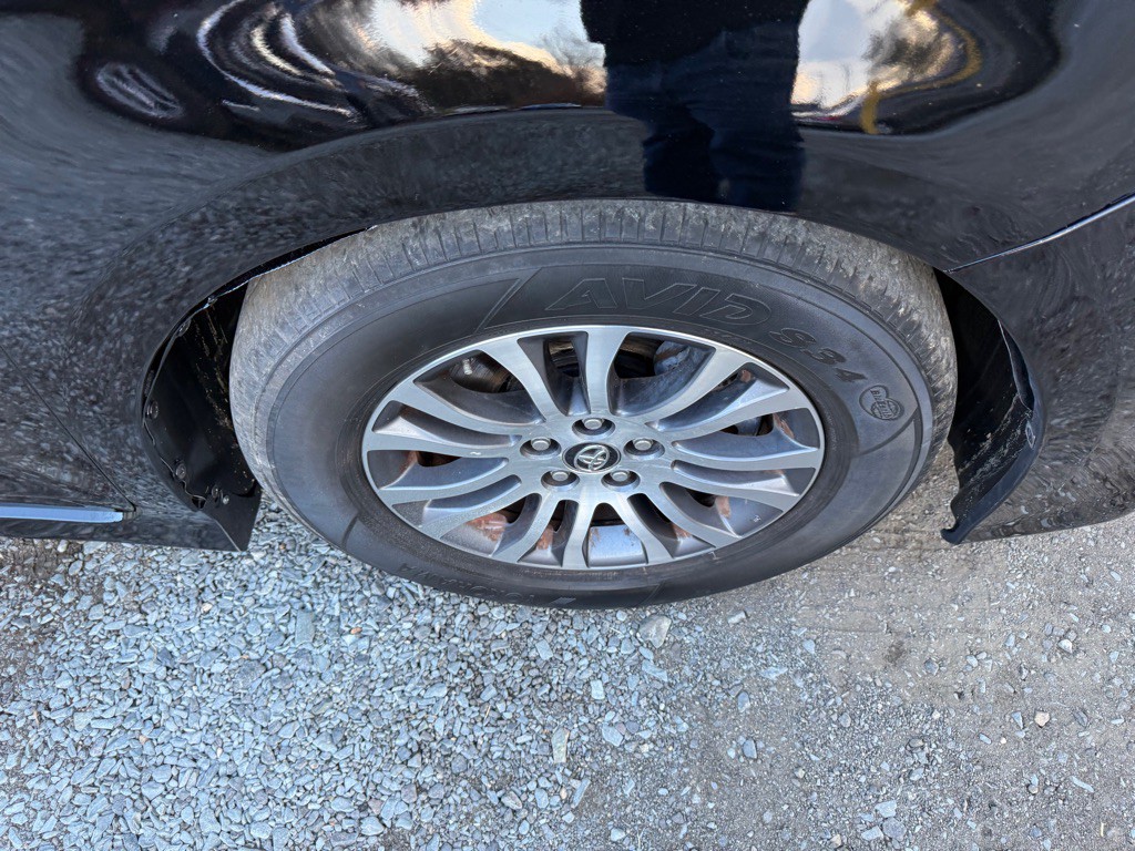 2019 Toyota Sienna Image 5