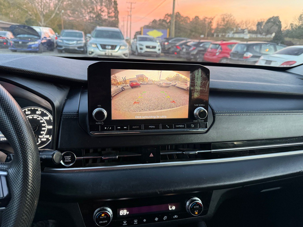 2022 Mitsubishi Outlander Image 17