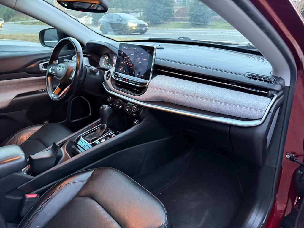 2022 Jeep Compass Image 7