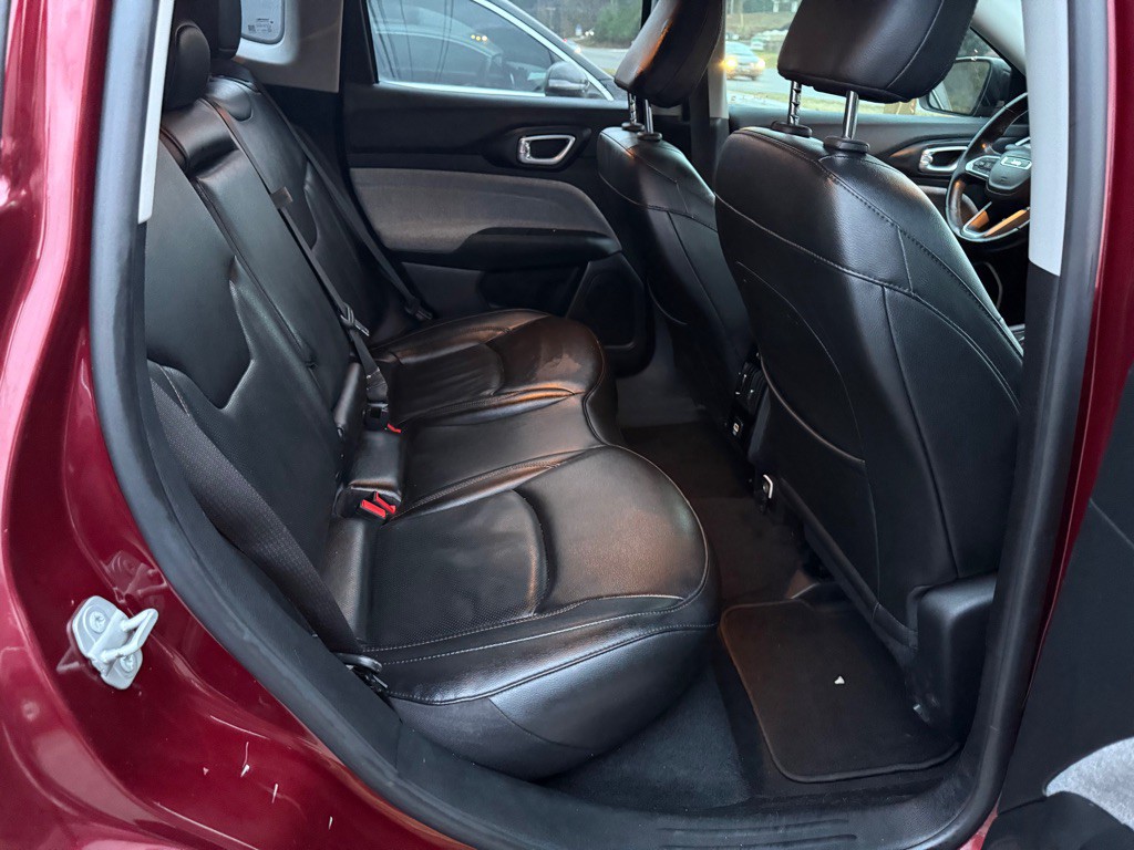 2022 Jeep Compass Image 8