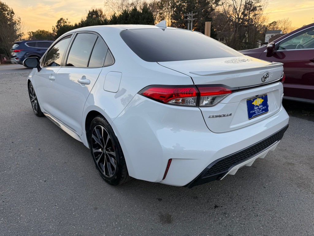 2021 Toyota Corolla Image 2