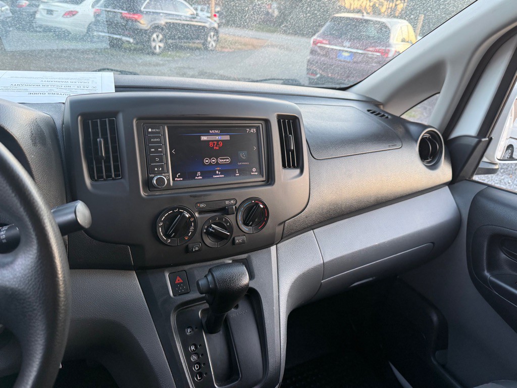 2020 Nissan NV200 Image 9