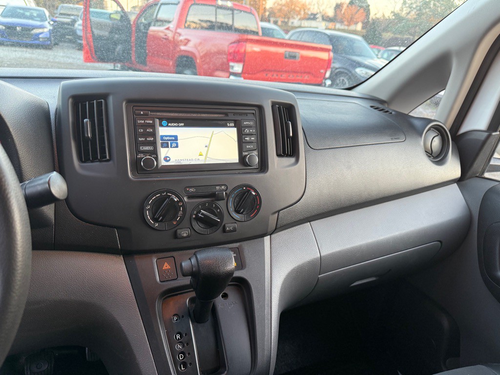 2019 Nissan NV200 Image 10