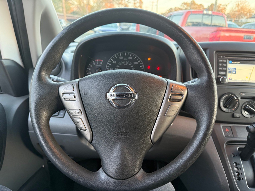 2019 Nissan NV200 Image 11