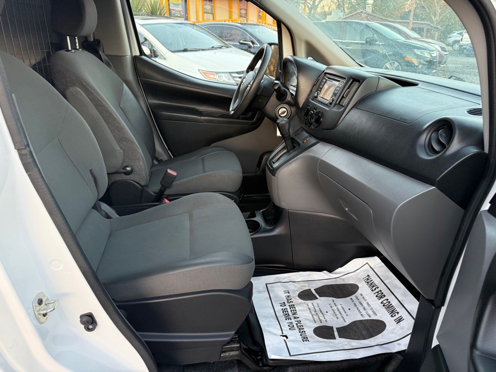 2019 Nissan NV200 Image 5