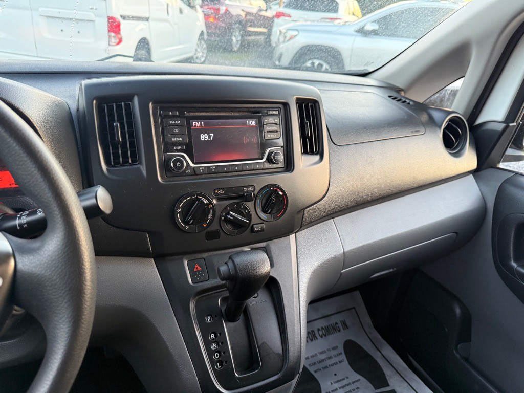 2019 Nissan NV200 Image 10