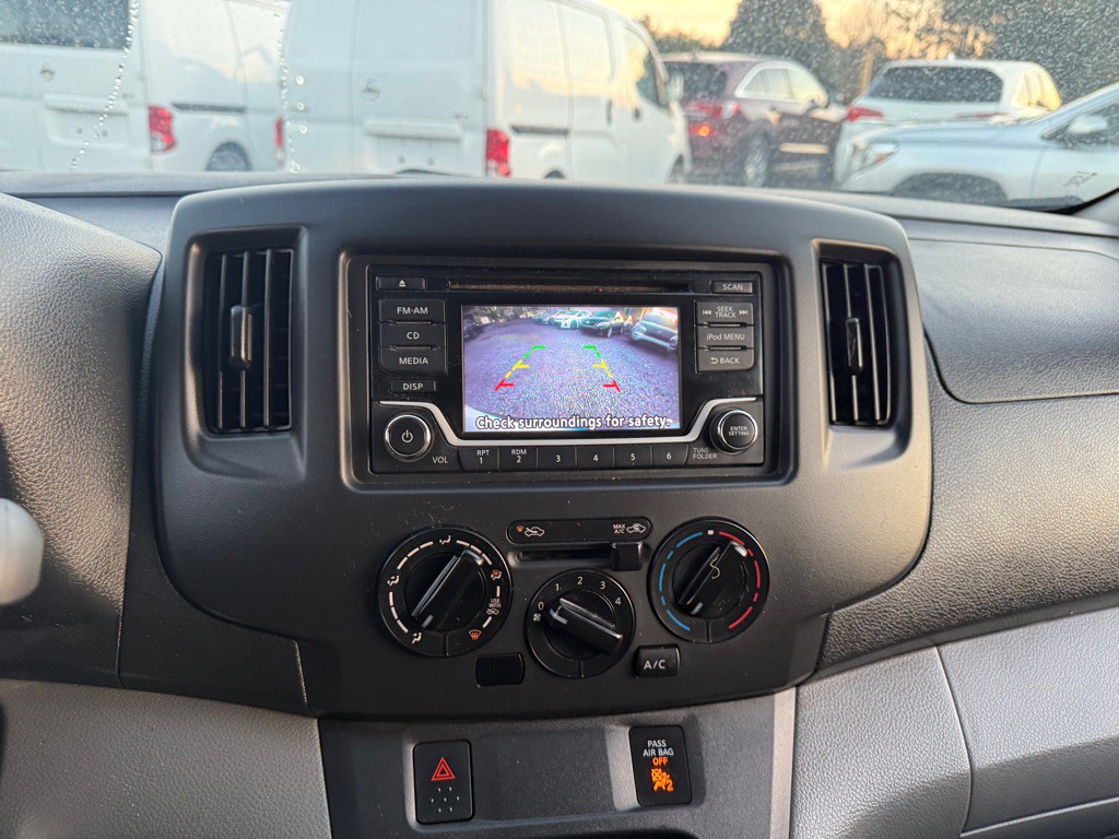 2019 Nissan NV200 Image 11