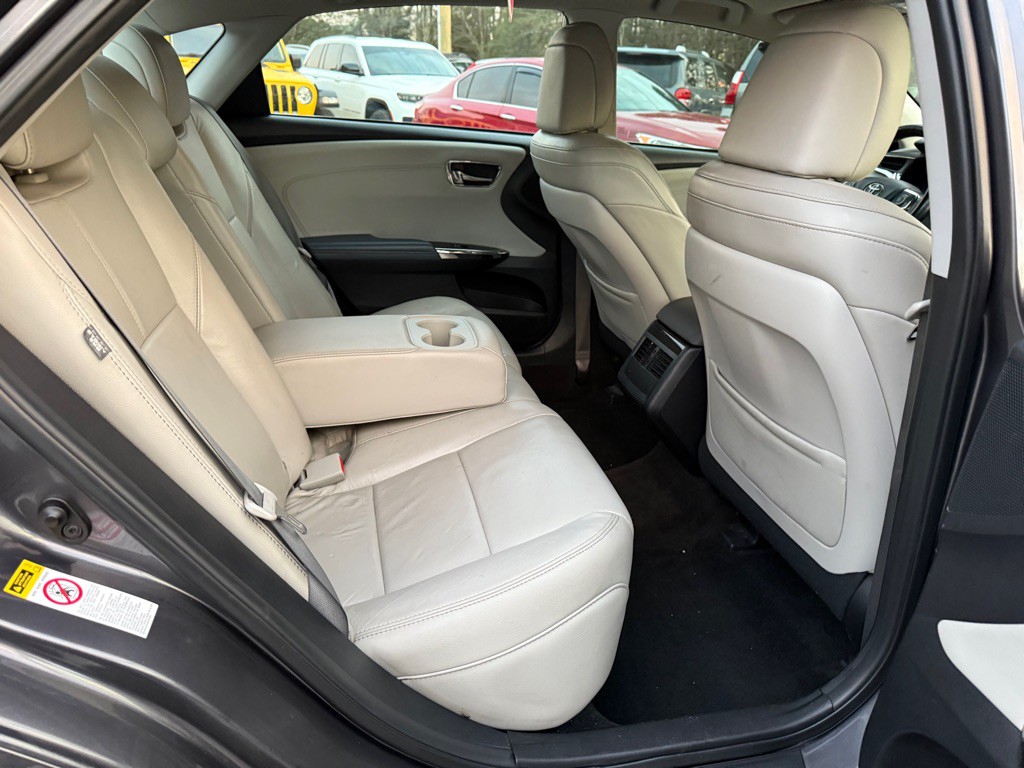 2013 Toyota Avalon Image 8