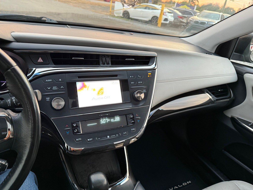 2013 Toyota Avalon Image 14