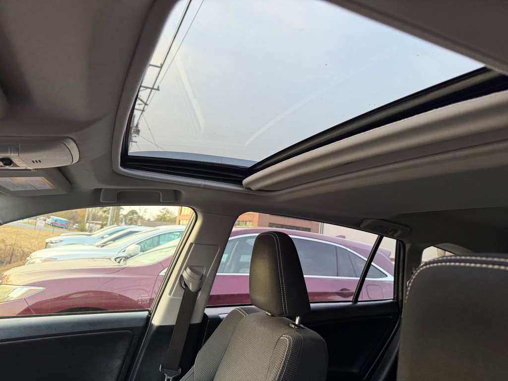 2017 Toyota Rav4 Image 13