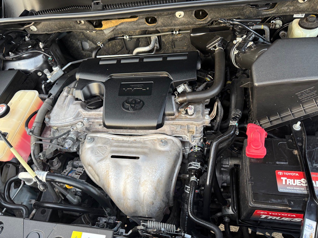 2017 Toyota Rav4 Image 14