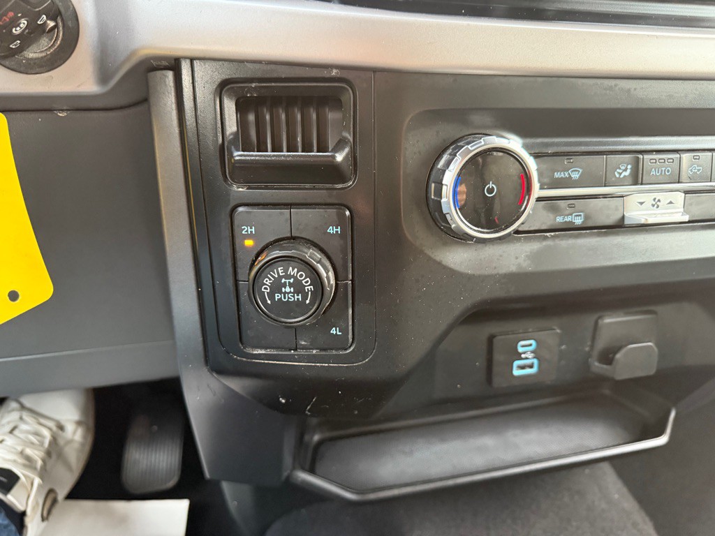 2023 Ford F-150 Image 17