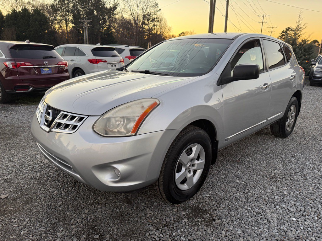 2013 Nissan Rogue Image 1