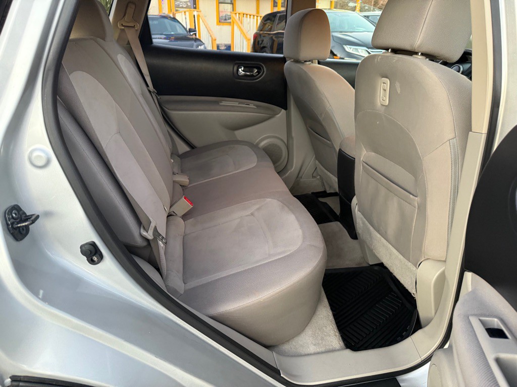 2013 Nissan Rogue Image 8