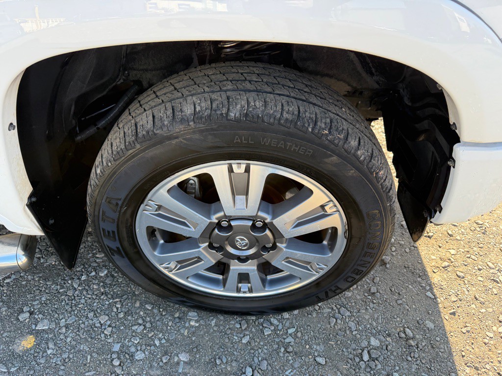 2018 Toyota Tundra Image 5