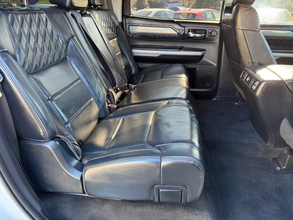 2018 Toyota Tundra Image 9