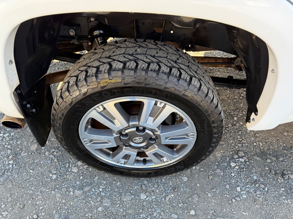 2018 Toyota Tundra Image 10