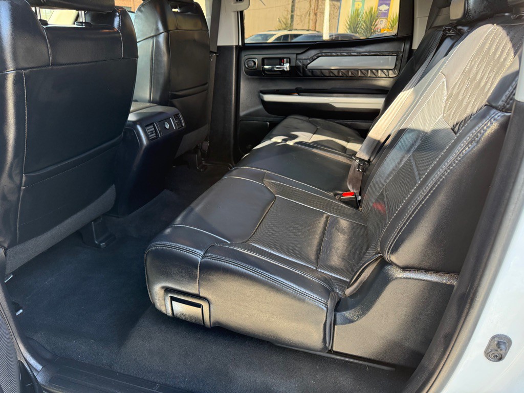 2018 Toyota Tundra Image 12