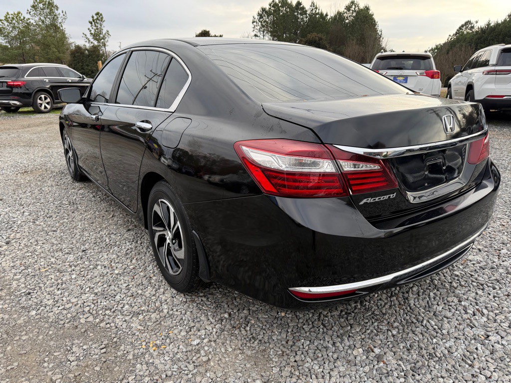 2016 Honda Accord Image 2