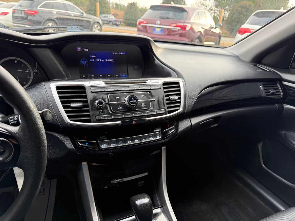 2016 Honda Accord Image 14