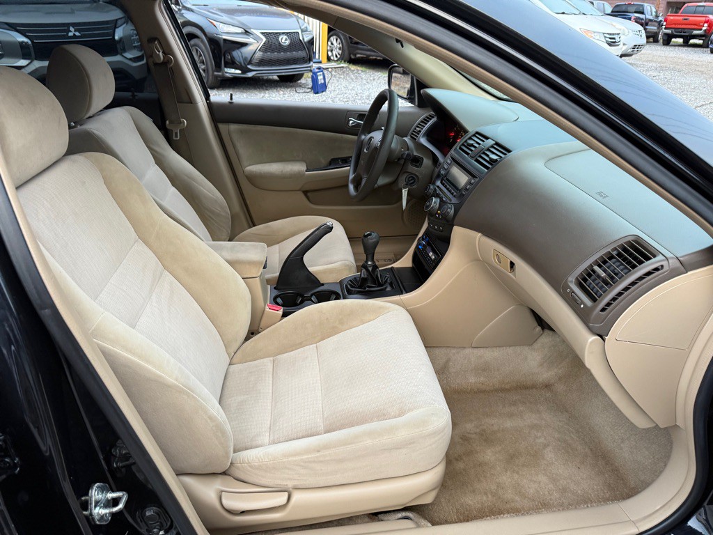2003 Honda Accord Image 5