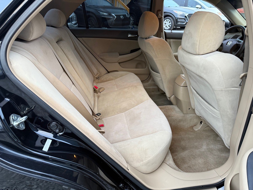 2003 Honda Accord Image 7