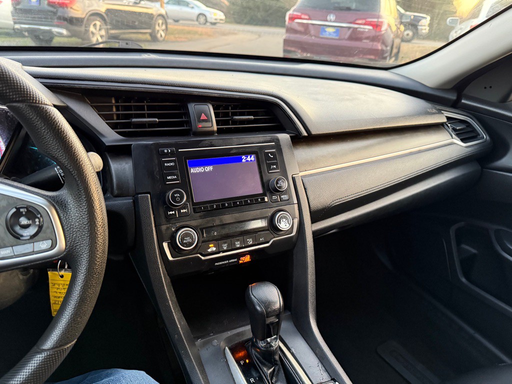 2019 Honda Civic Image 13