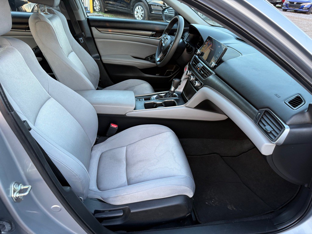 2018 Honda Accord Image 6