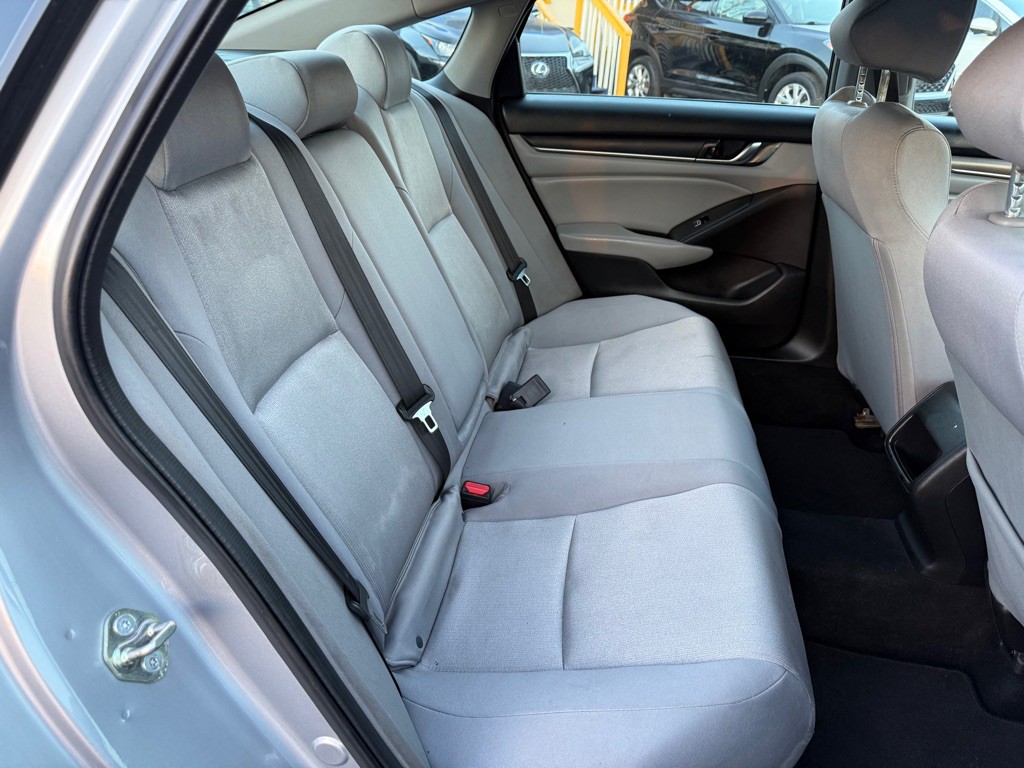 2018 Honda Accord Image 8