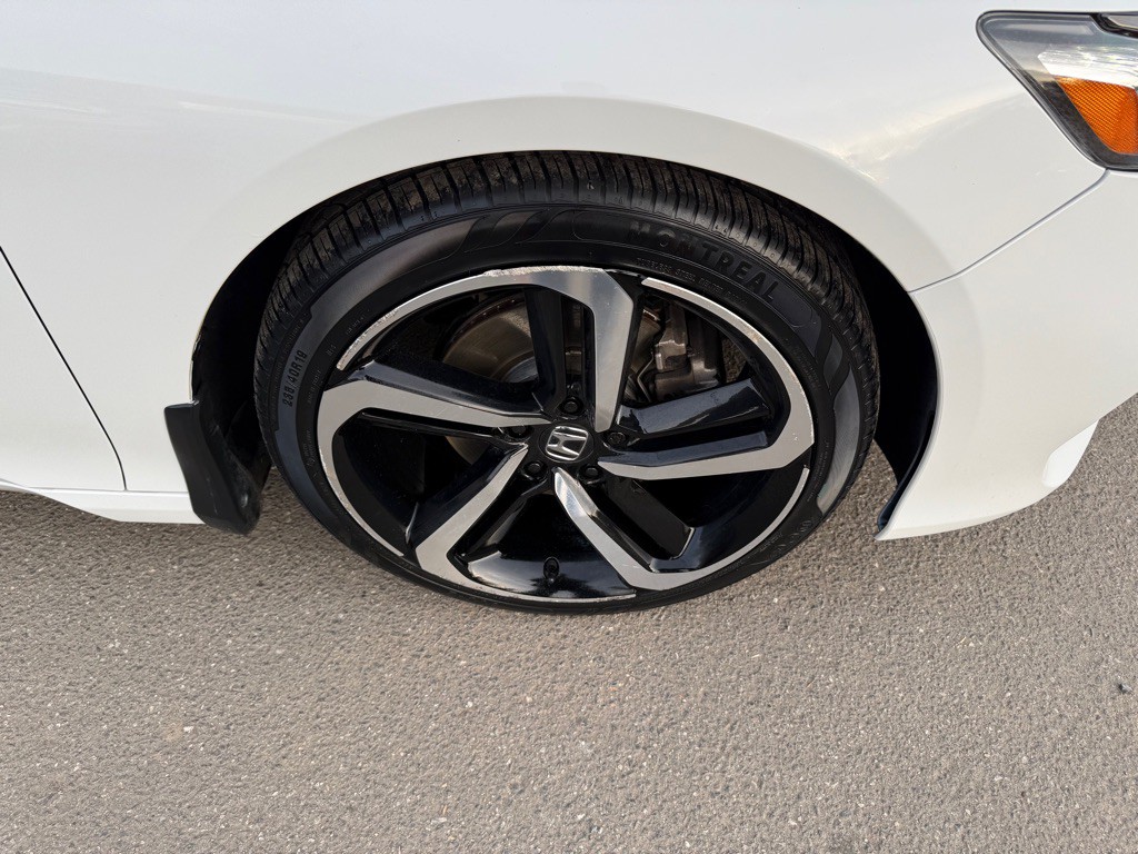 2019 Honda Accord Image 5