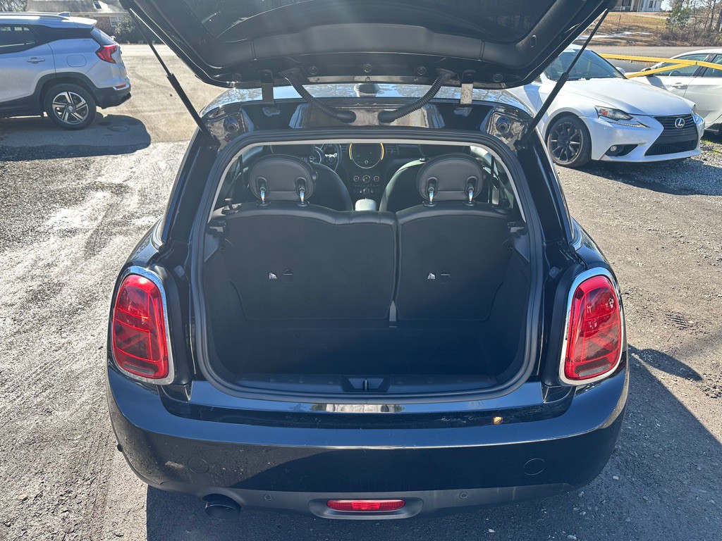 2019 MINI Cooper Image 5